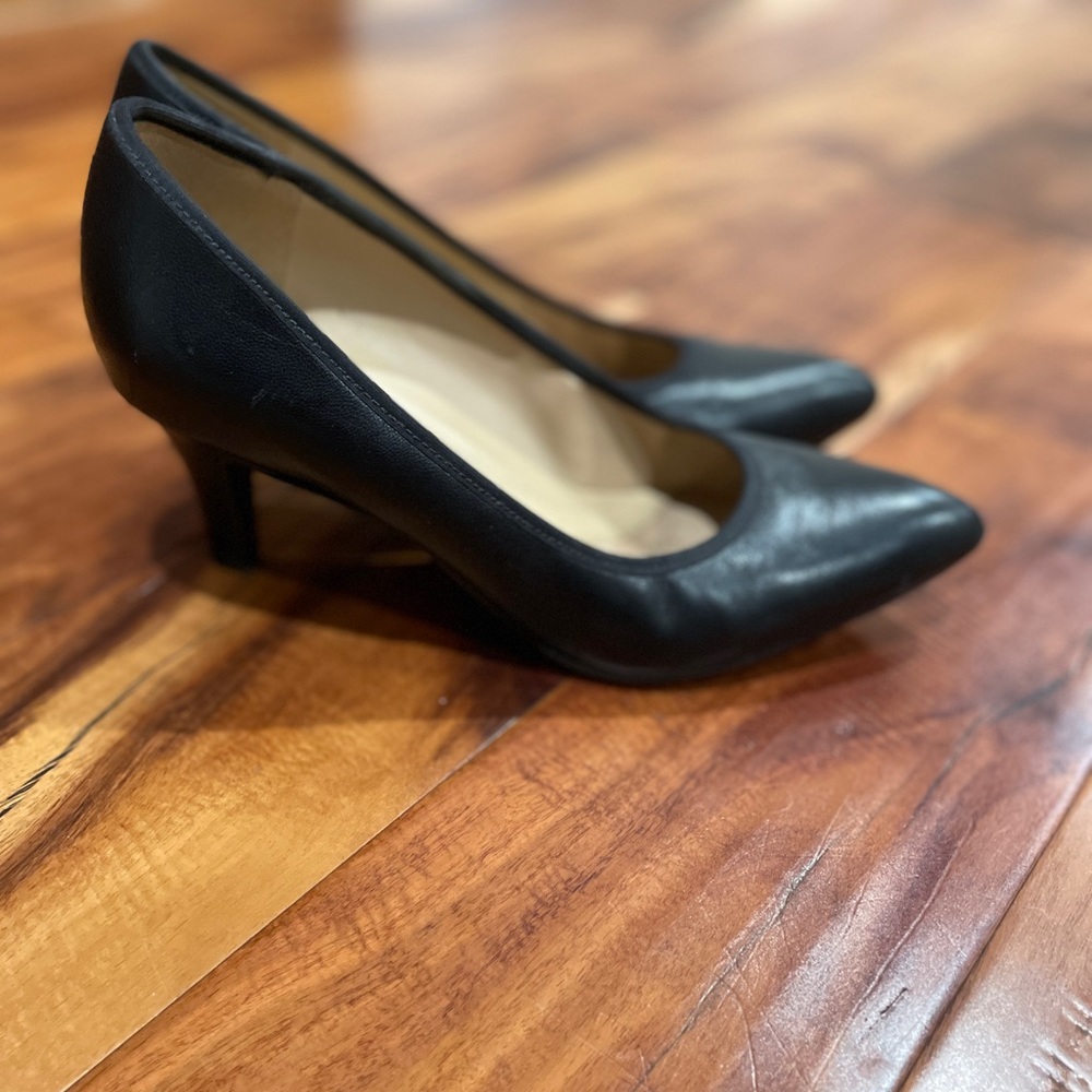 Naturalizer black heels (7)